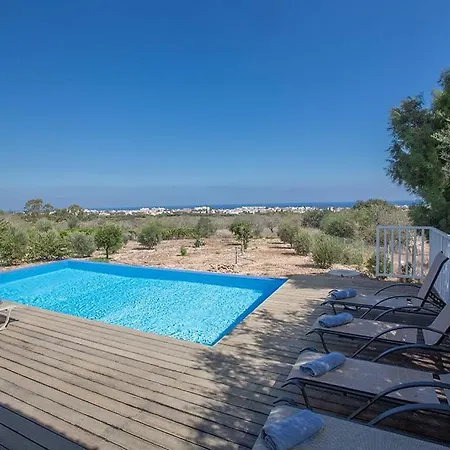 Ioanni Helios - Stunning 4 Bedroom - Few Minutes Drive To Fig Tree Bay Протарас