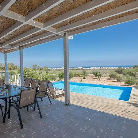 Ioanni Helios - Stunning 4 Bedroom - Few Minutes Drive To Fig Tree Bay Вилла Протарас
