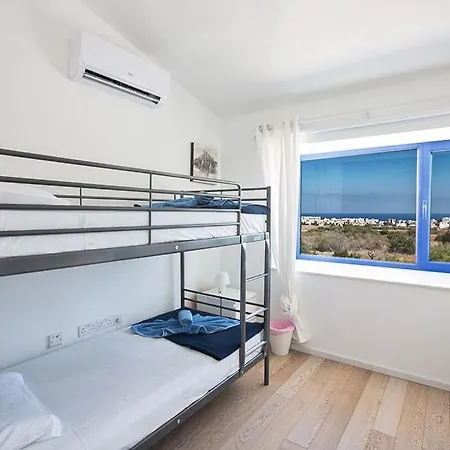 Вилла Ioanni Helios - Stunning 4 Bedroom - Few Minutes Drive To Fig Tree Bay Протарас