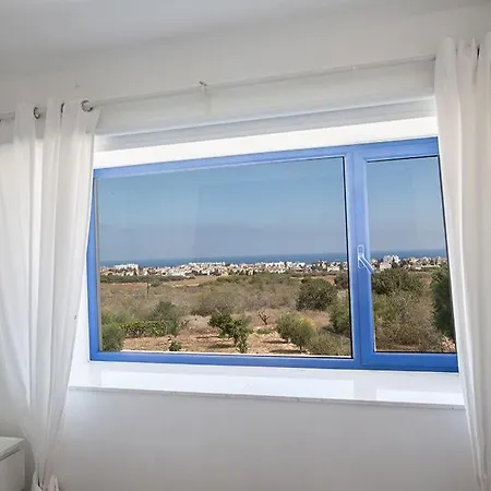 Ioanni Helios - Stunning 4 Bedroom - Few Minutes Drive To Fig Tree Bay Протарас